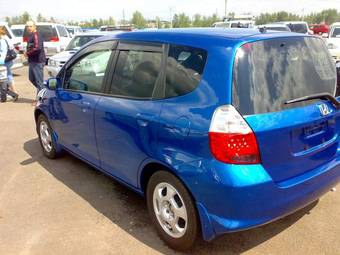 2004 Honda Fit Pictures