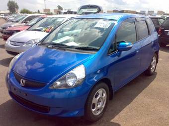 2004 Honda Fit Photos