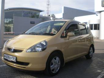 2004 Honda Fit Pictures