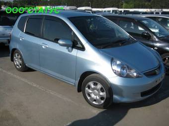 2004 Honda Fit Photos