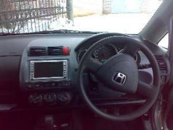 2004 Honda Fit Pictures