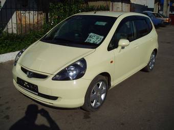 2004 Honda Fit Photos