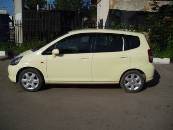 2004 Honda Fit Photos