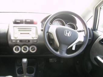 2004 Honda Fit Pictures