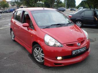 2004 Honda Fit Photos