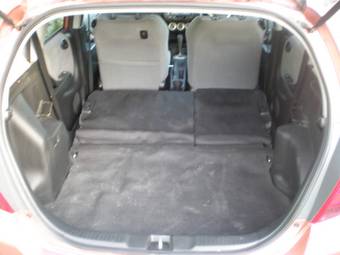 2004 Honda Fit Wallpapers