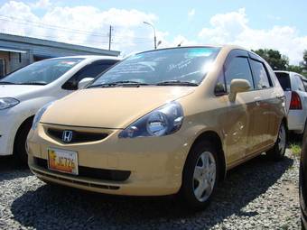 2004 Honda Fit Pics
