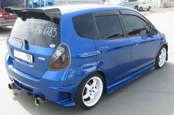 2004 Honda Fit Pictures