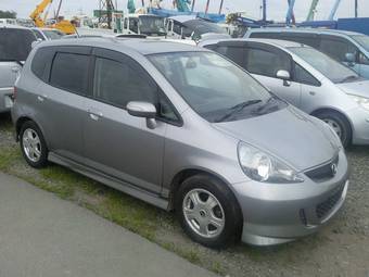 2004 Honda Fit Pictures