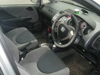 2004 Honda Fit Pictures
