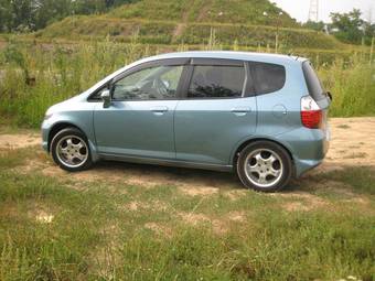 2004 Honda Fit Pictures