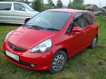 2004 Honda Fit Photos