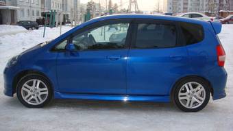 2004 Honda Fit Photos