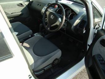 2004 Honda Fit Pictures