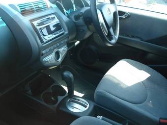 2004 Honda Fit Photos