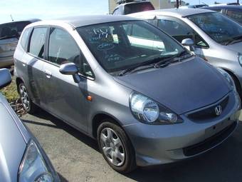 2004 Honda Fit Photos