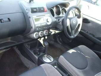 2004 Honda Fit Pictures