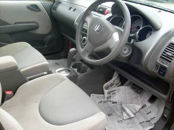 2004 Honda Fit Pictures