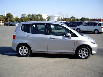 2004 Honda Fit Pictures