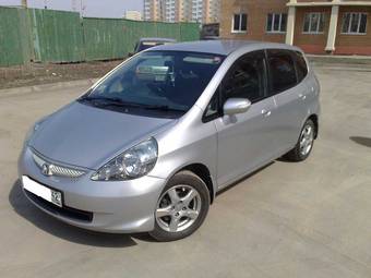 2004 Honda Fit Pictures