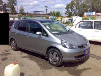 2004 Honda Fit Pictures