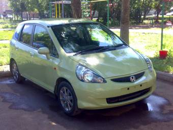 2004 Honda Fit Photos