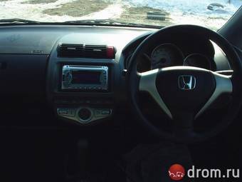 2004 Honda Fit Photos