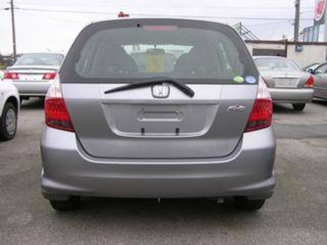 2005 Honda Fit