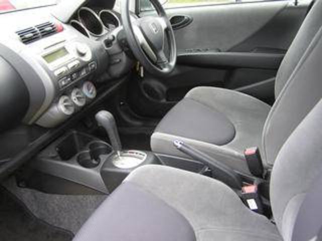 2005 Honda Fit
