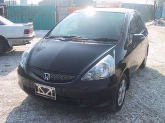 2005 Honda Fit Photos