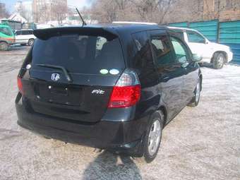 2005 Honda Fit Pictures