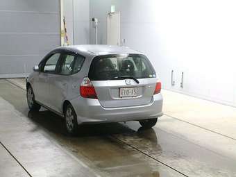 2005 Honda Fit Pictures