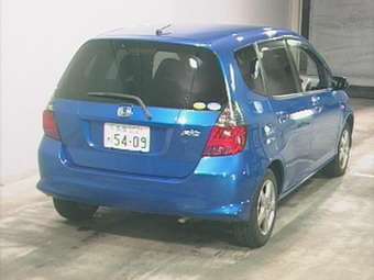 2005 Honda Fit Photos