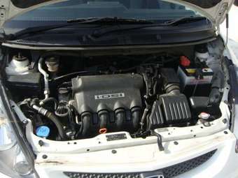 2005 Honda Fit Pictures
