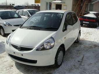 2005 Honda Fit Photos