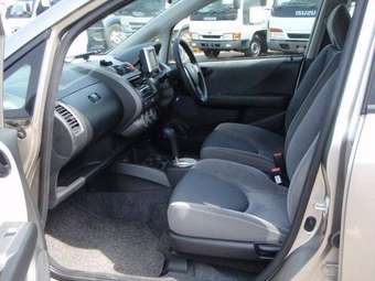 2005 Honda Fit Wallpapers