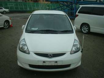 2005 Honda Fit Pictures