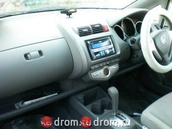 2005 Honda Fit Pictures