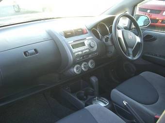 2005 Honda Fit Wallpapers