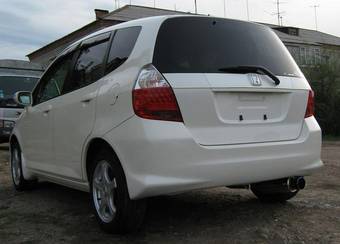 2005 Honda Fit Pictures