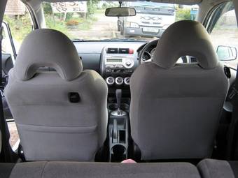 2005 Honda Fit Photos