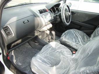 2005 Honda Fit Pictures