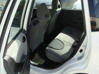 2005 Honda Fit Photos