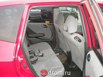 2005 Honda Fit Photos