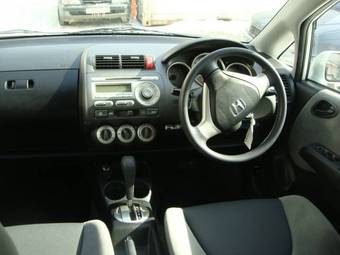 2005 Honda Fit Pics