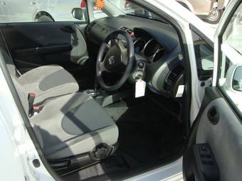 2005 Honda Fit Pictures