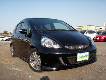 2005 Honda Fit Photos