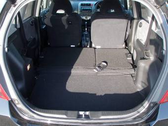 2005 Honda Fit Pictures