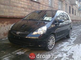 2005 Honda Fit Photos