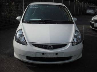 2005 Honda Fit Photos